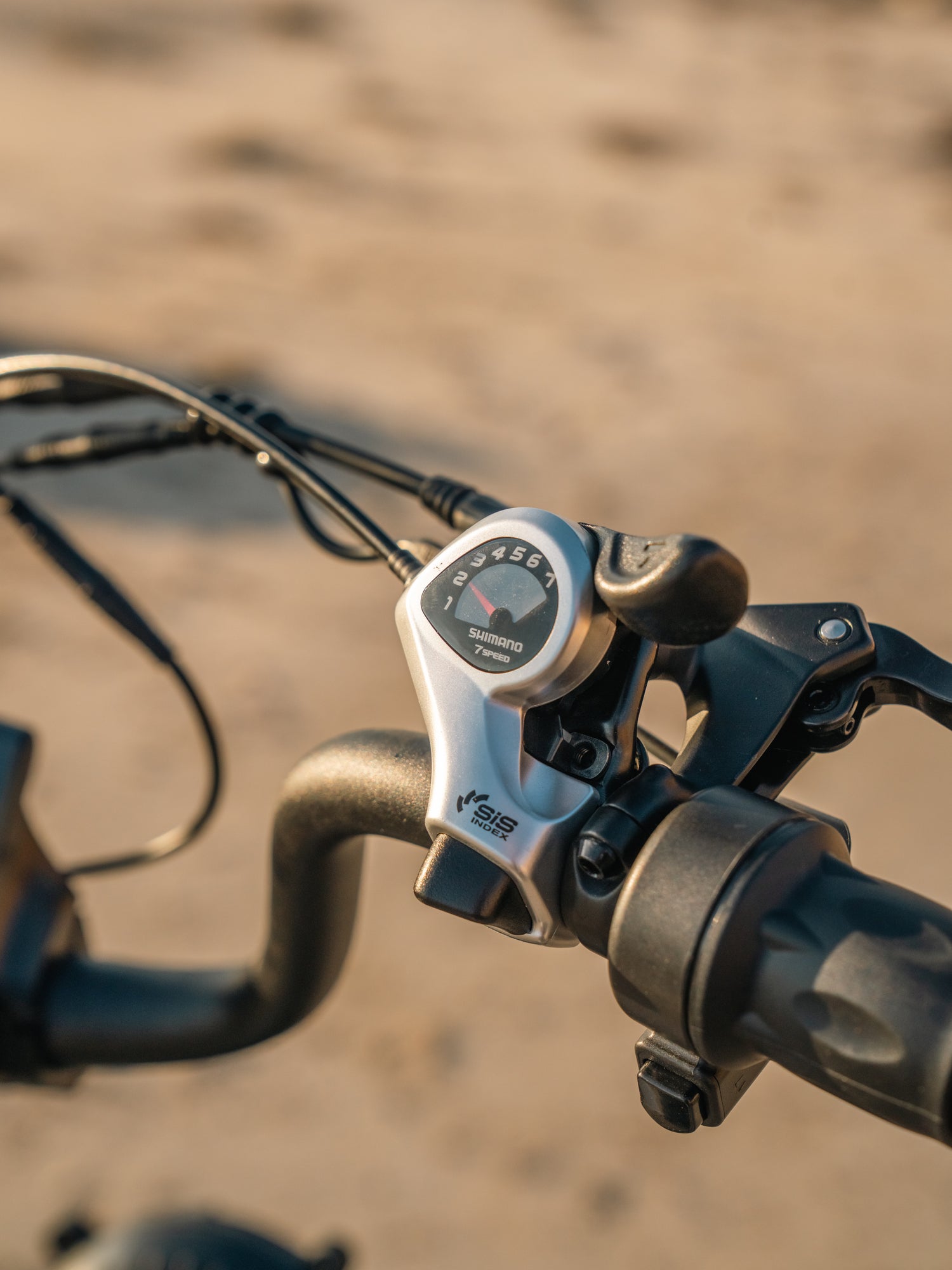 The Captain Shimano 7-speed shifter and hydraulic brake lever close-up